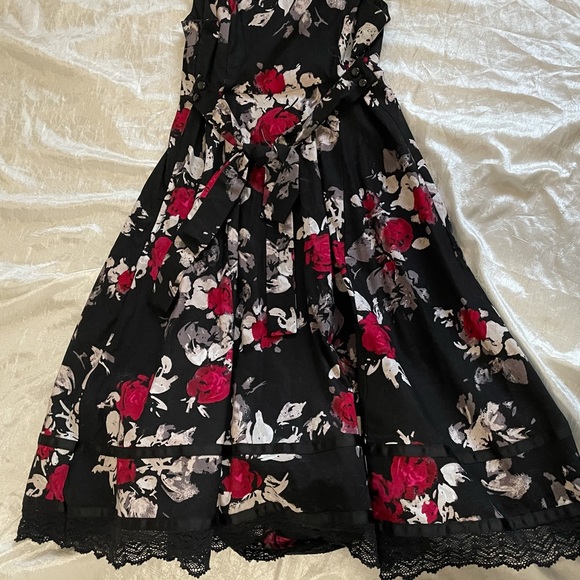 NWT Hot Topic red and black floral ruffle dress - Picture 8 of 14